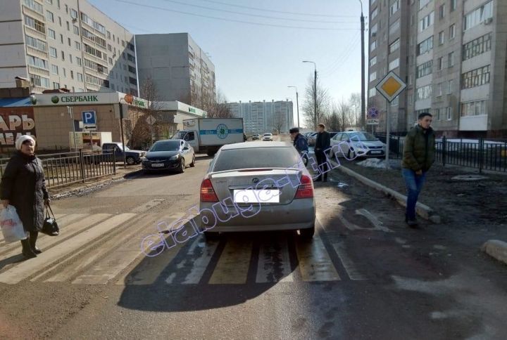 В Елабужском районе в этом году 16 пешеходов попали под колеса автомобилей