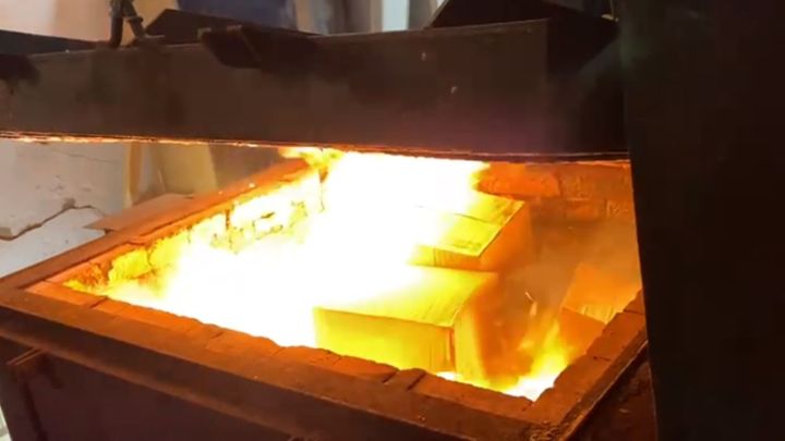 В Татарстане сожгли 786 кг опасной колбасы