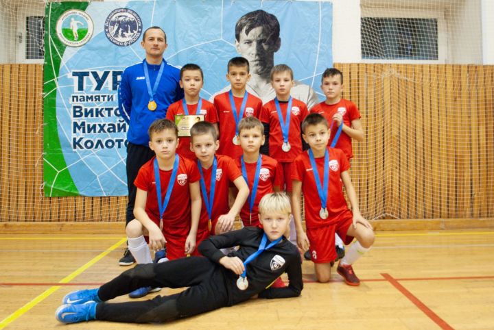 Елабужские футболисты заняли 3 место на Всероссийском турнире по мини-футболу