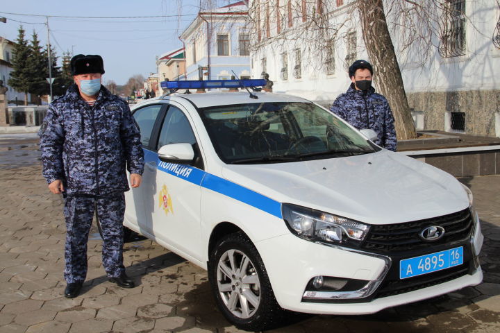 Сотрудники Елабужского отделения нацгвардии рассказали о&nbsp;своей службе