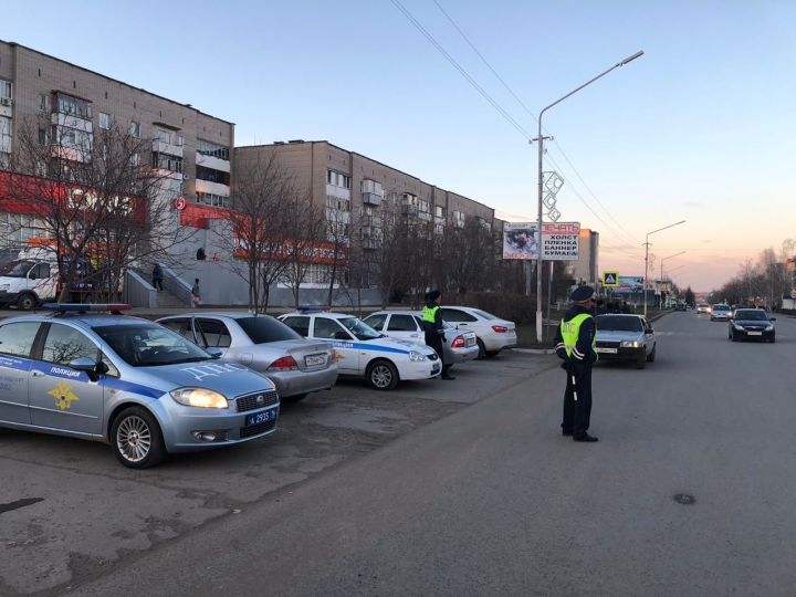 В Елабуге 11 водителей получили арест за неуплату штрафов