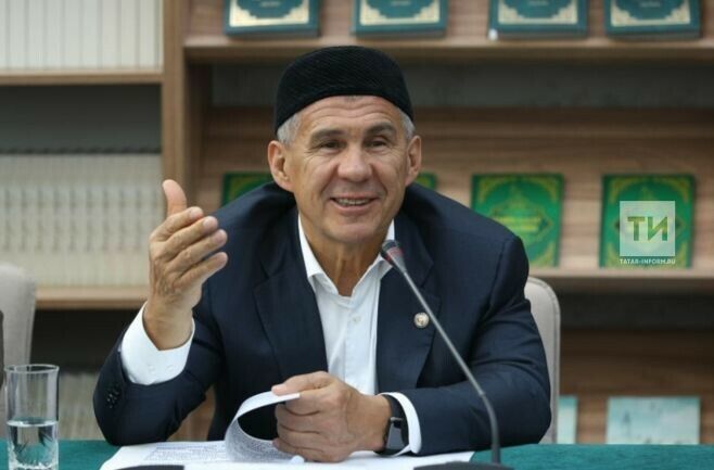 Минниханов поздравил татарстанцев с Днем принятия ислама Волжской Булгарией