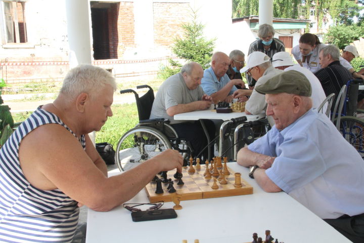 В Елабужском доме-интернате для престарелых и инвалидов прошел шахматный турнир