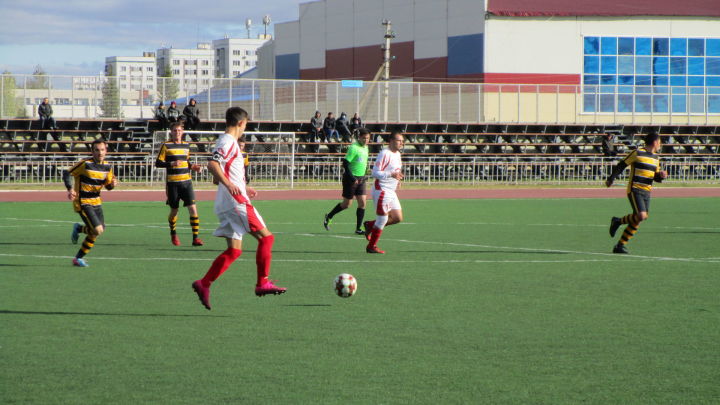 Футбольная команда "Алабуга" обыграла соперников со счетом 4:2