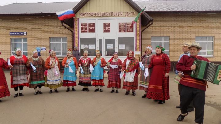 В селе Большой Шурняк можно будет выписать "Новую Каму" и получить подарок