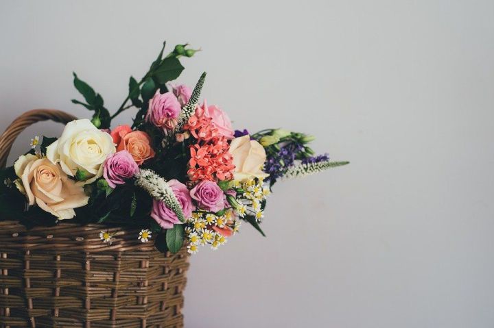 Почему доставку цветов удобно заказывать в интернете