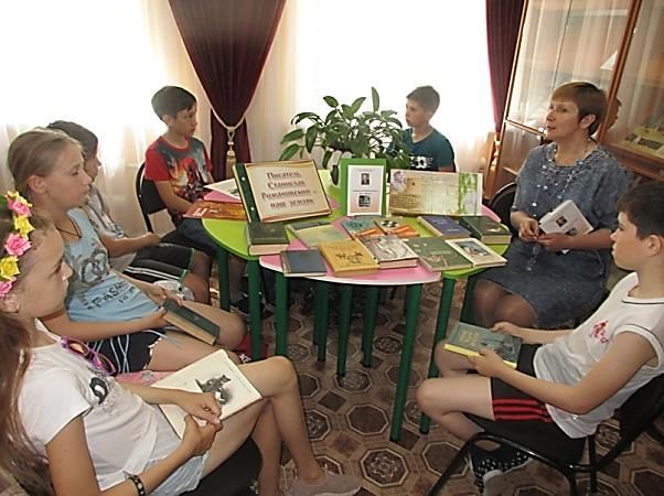 В Елабужской детской библиотеке  прошла встреча памяти Романовского