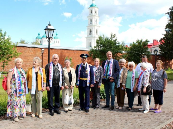 Елабугу посетила делегация ветеранов из Свердловска