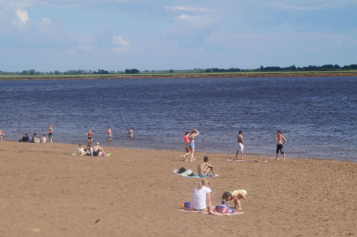 Роспотребнадзор не рекомендовал купаться на пяти пляжах Татарстана