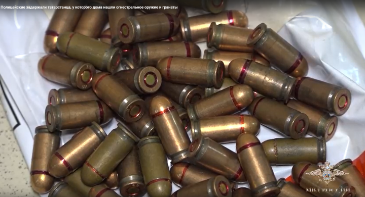У татарстанца дома нашли огнестрельное оружие и гранаты
