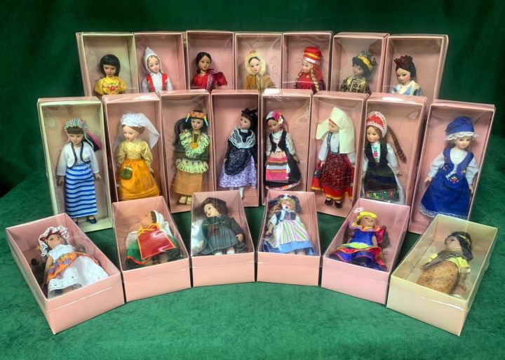 Елабужскому музею-заповеднику подарили 27 уникальных кукол