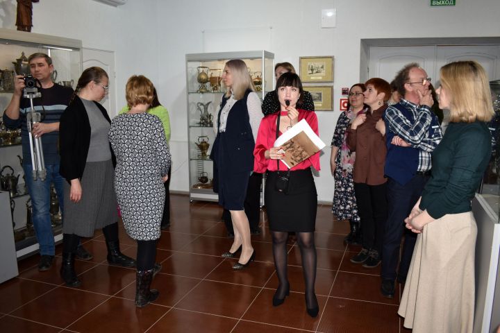 В Елабуге открылись выставки из Москвы и Ульяновска