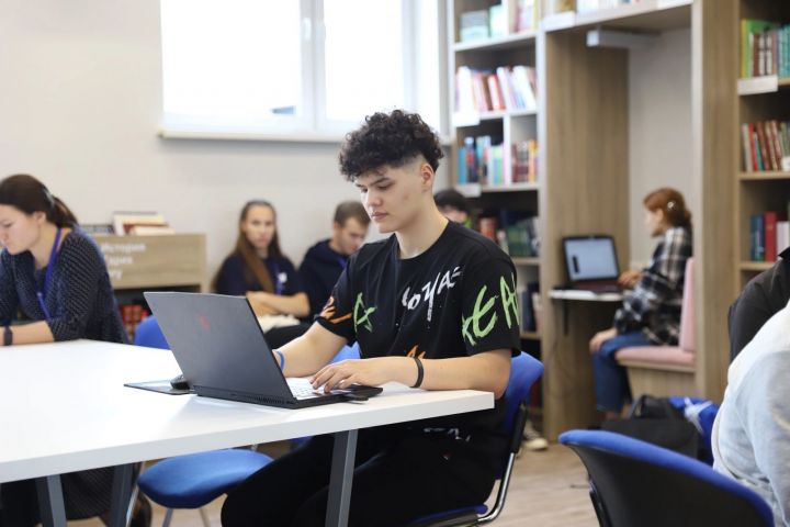 Ученик «Университетской» школы разработал тренажер для развития зрения