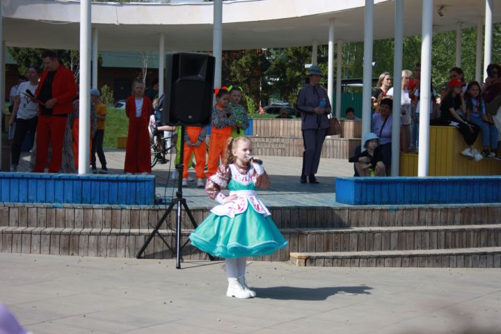 Елабужане отметили День весны и труда