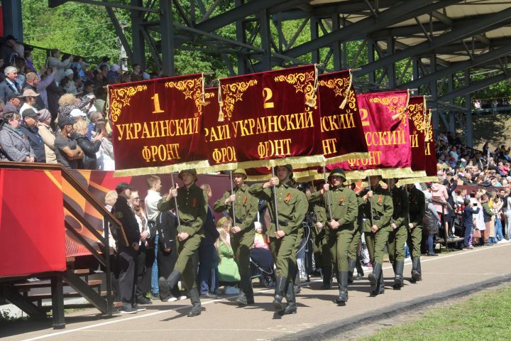 В Елабуге прошел Парад Победы