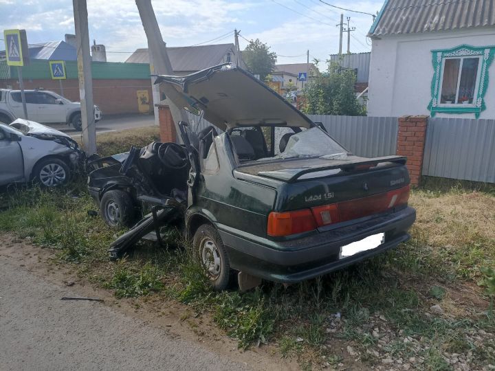 В Кукморском районе Татарстана в утреннем ДТП погибла женщина