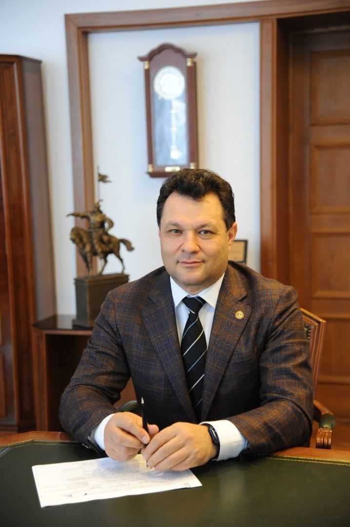 Глава Елабужского района Рустем Нуриев поздравил елабужан с праздниками