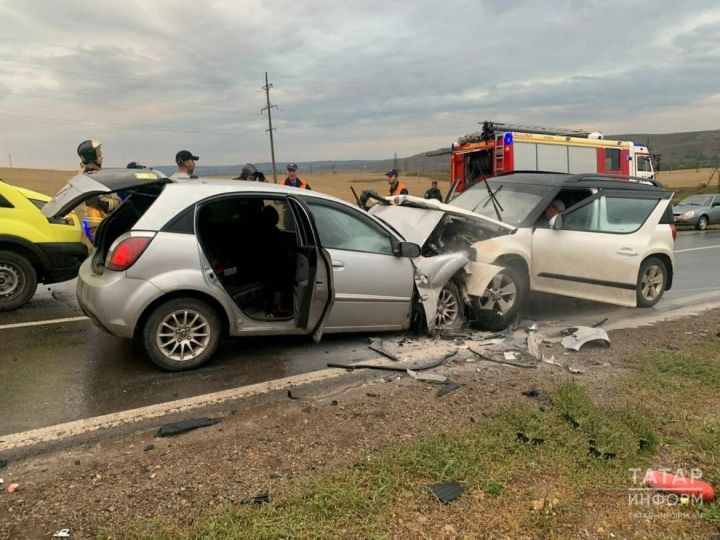 В Татарстане в страшной аварии погибли мать и двухлетний ребенок