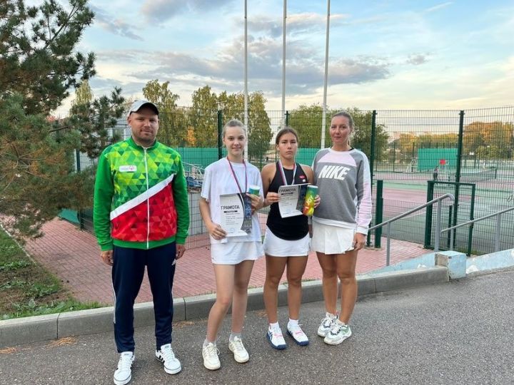 Елабужанка заняла первое место в турнире по теннису