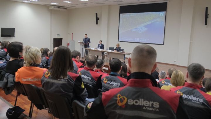 Глава Елабужского района встретился с трудовым коллективом «СОЛЛЕРС Алабуга»