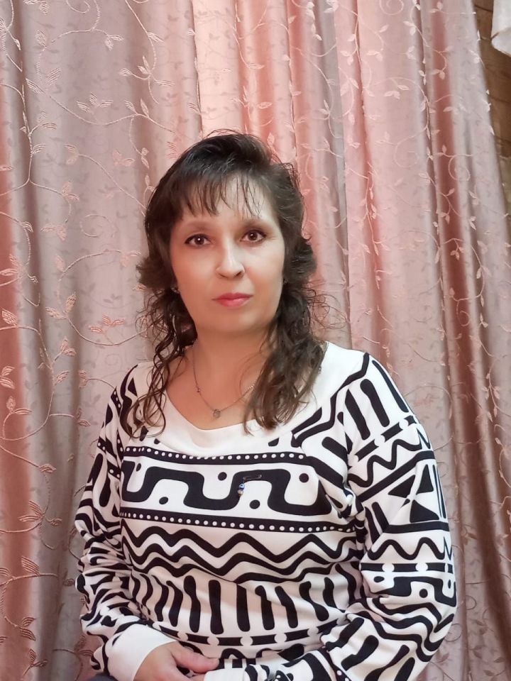 Жительница Елабужского района пишет стихи бойцам СВО