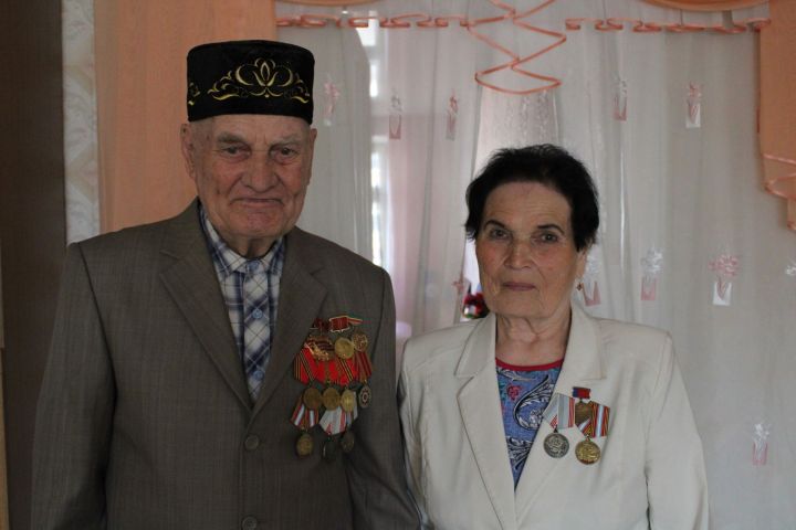 Семья Мустафиных: 60 лет счастливой жизни в браке