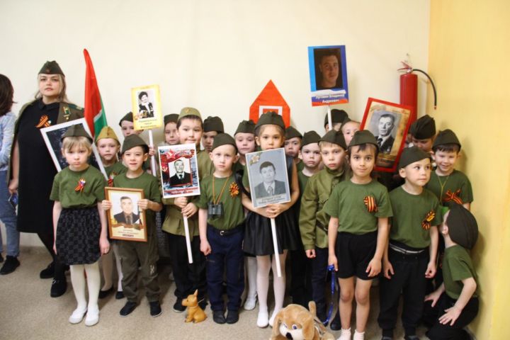 У елабужских дошколят прошел Парад Победы