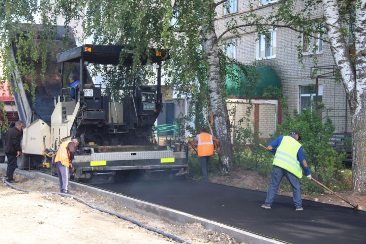 В Елабуге в этом году будет проложено тротуаров в два раза больше, чем в предыдущие года