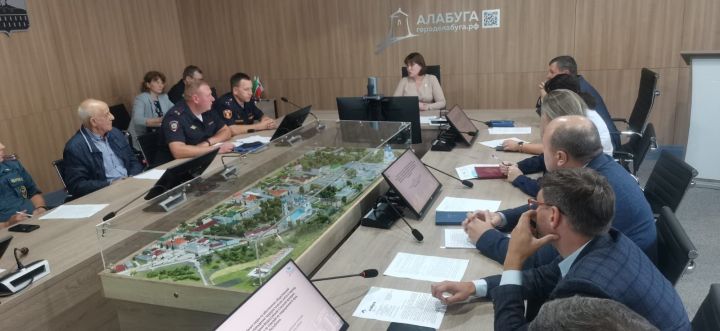 В Елабуге обсудили обеспечение безопасности на Спасской ярмарке