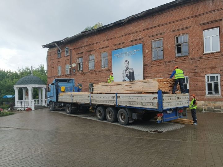 В Елабуге на объекте культурного наследия проводятся консервационные работы