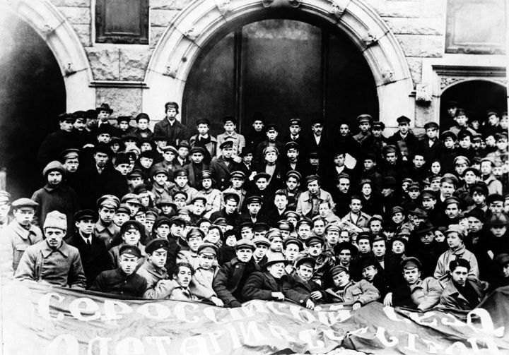 29 октября исполняется 108 лет со дня образования комсомола: история елабужской молодёжи