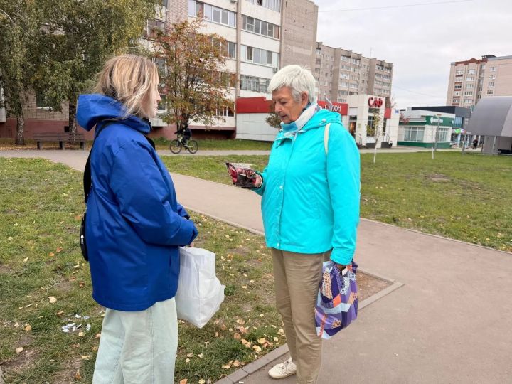 Акцию «Поздравление в пути» провели в Елабуге