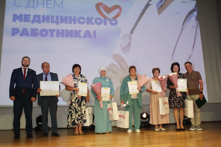 День медицинского работника отметили в Елабуге