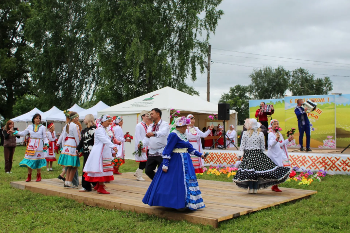 В Старом Куклюке ярко отметили марийский праздник «Пеледыш пайрём»