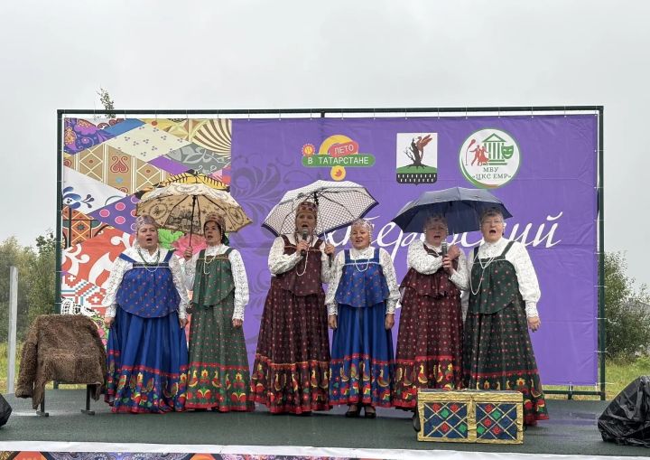 Уникальные мастера представили свои работы на Празднике Бехтеревского платка