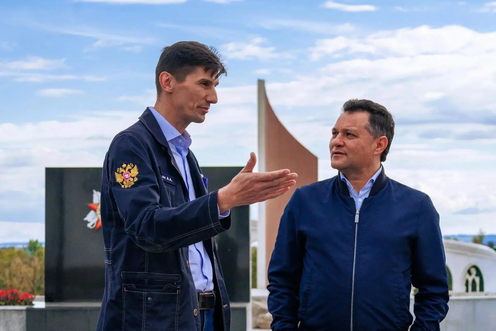 «СОЛЛЕРС Алабуга» передал городу два автомобиля