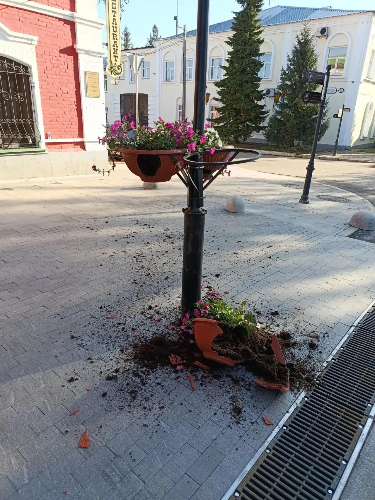 На улице Казанской зафиксированы акты вандализма