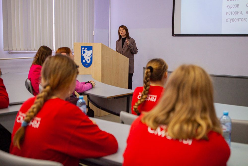 В Елабужском институте КФУ прошли «Университетские смены» для школьников ЛНР