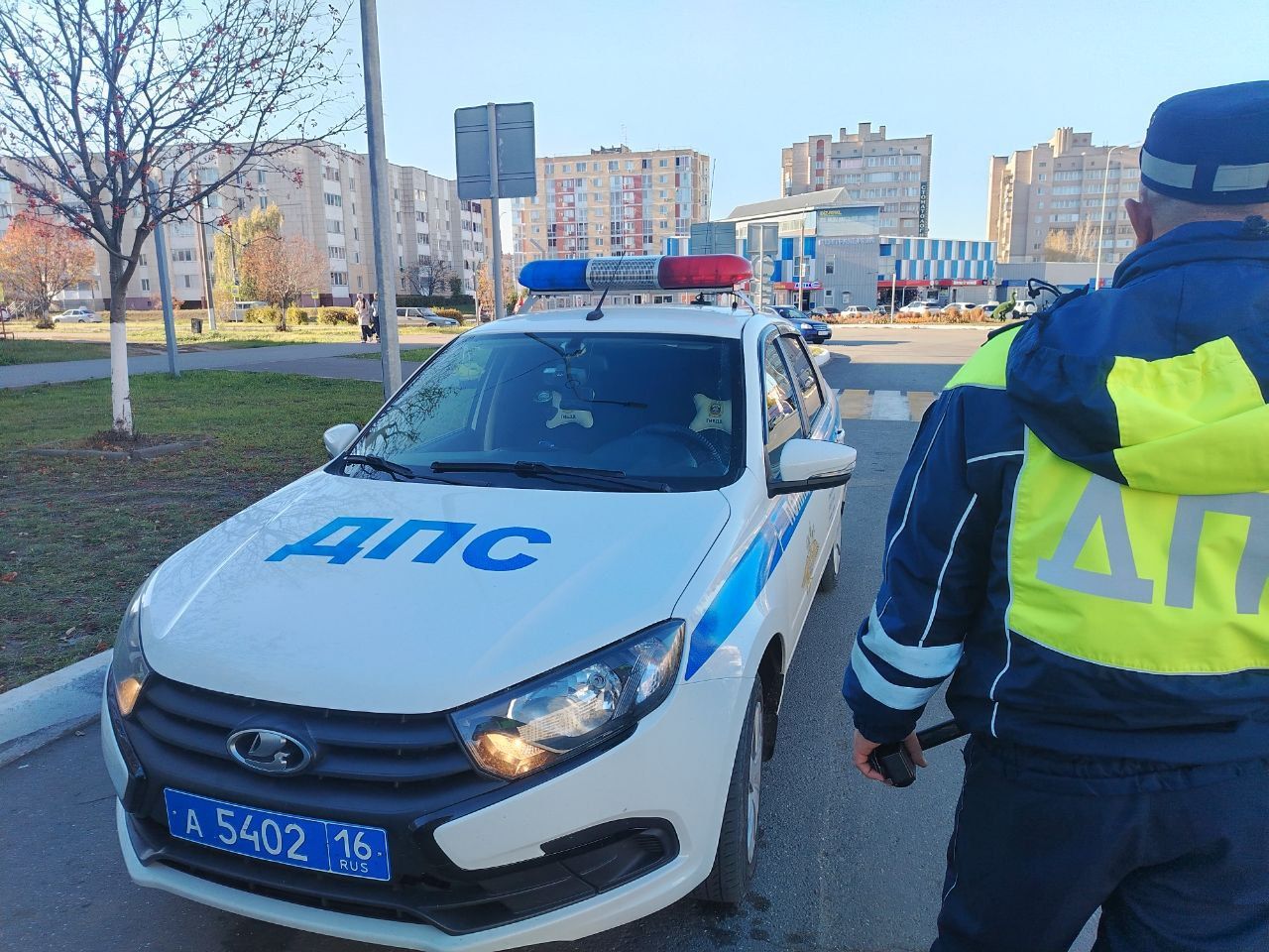 В Елабуге прошла акция «С заботой о пожилых участниках дорожного движения»