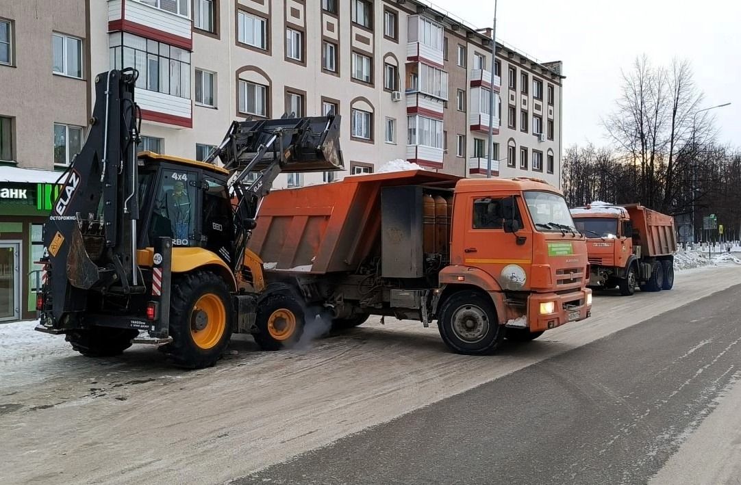 В Елабуге снег будут убирать современными реагентами, не портящими обувь и асфальт