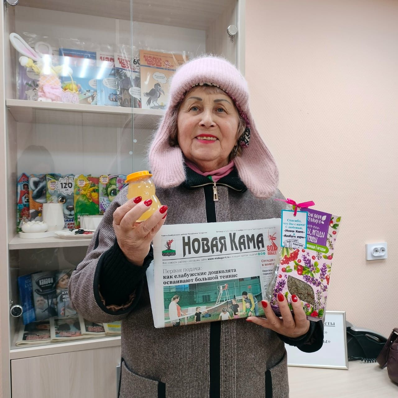 Мёд, чай и любимая газета: в редакции «Новой Камы» проходит День подписчика