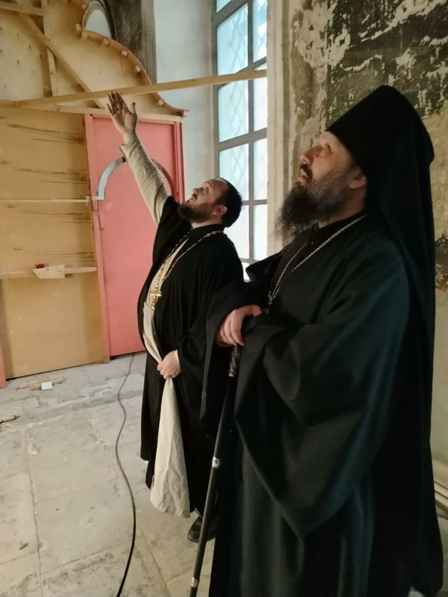 Ангела со свечой обнаружили реставраторы в Спасском соборе