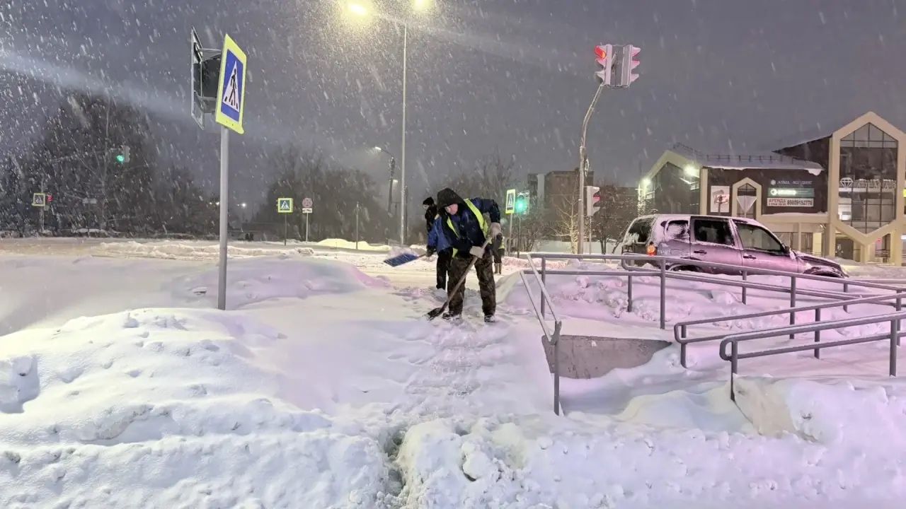 Уборка улиц от снега в Елабуге ведётся ежедневно по графику
