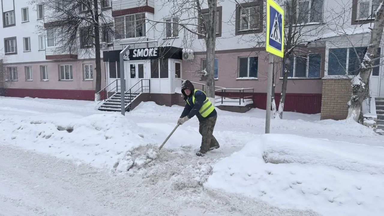 Уборка улиц от снега в Елабуге ведётся ежедневно по графику