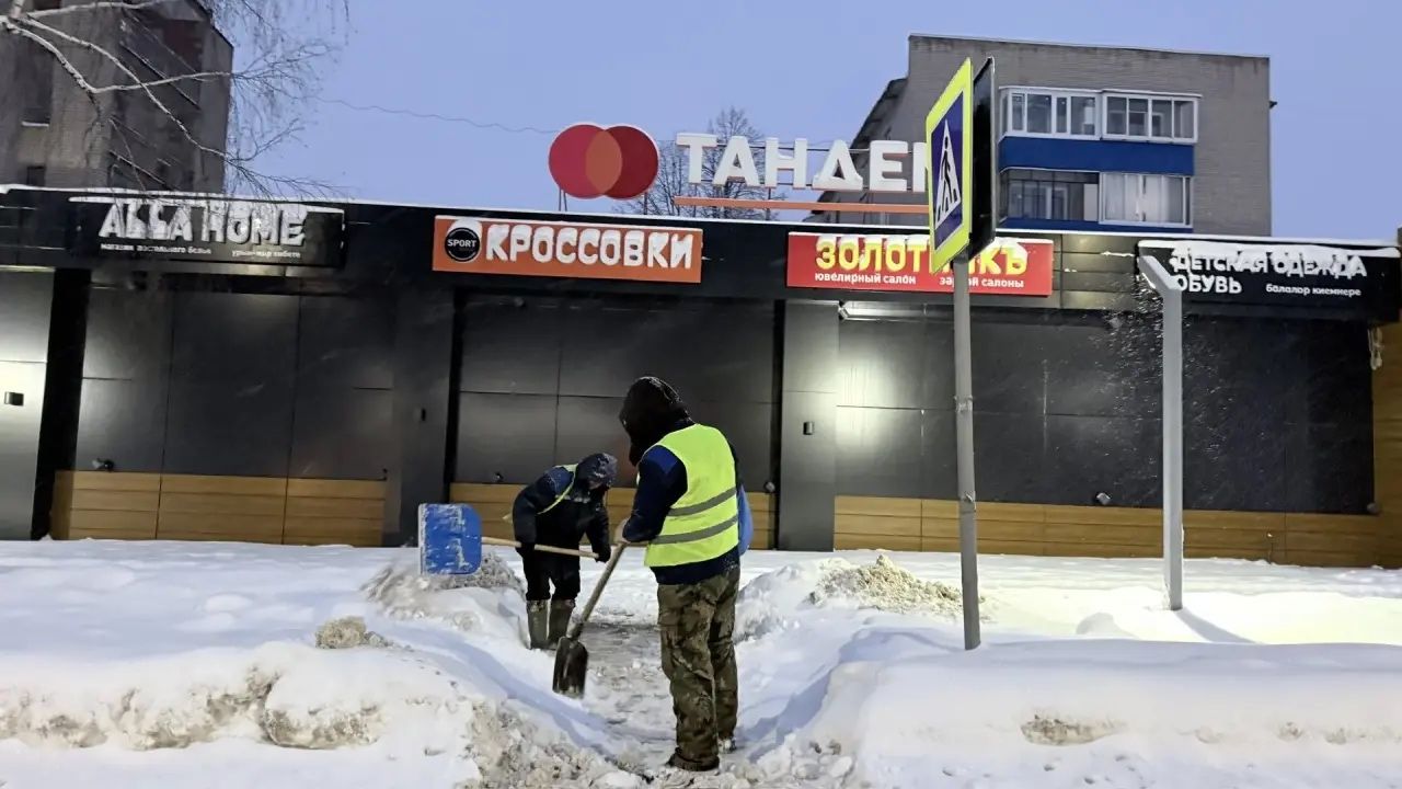 Уборка улиц от снега в Елабуге ведётся ежедневно по графику