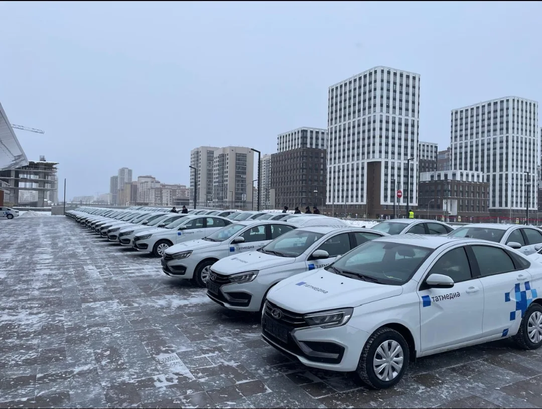 Редакция газеты «Новая Кама» получила новый автомобиль от Раиса Татарстана
