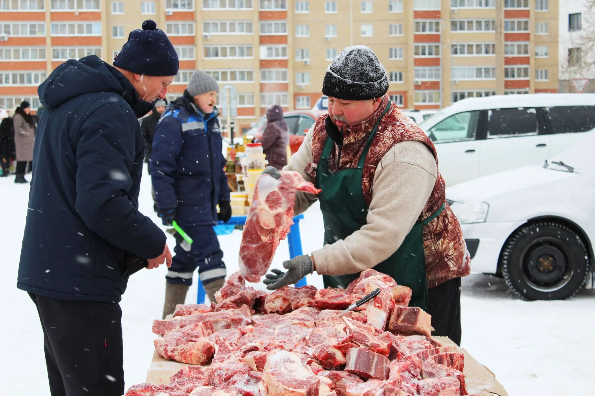 В Елабуге прошла предновогодняя ярмарка