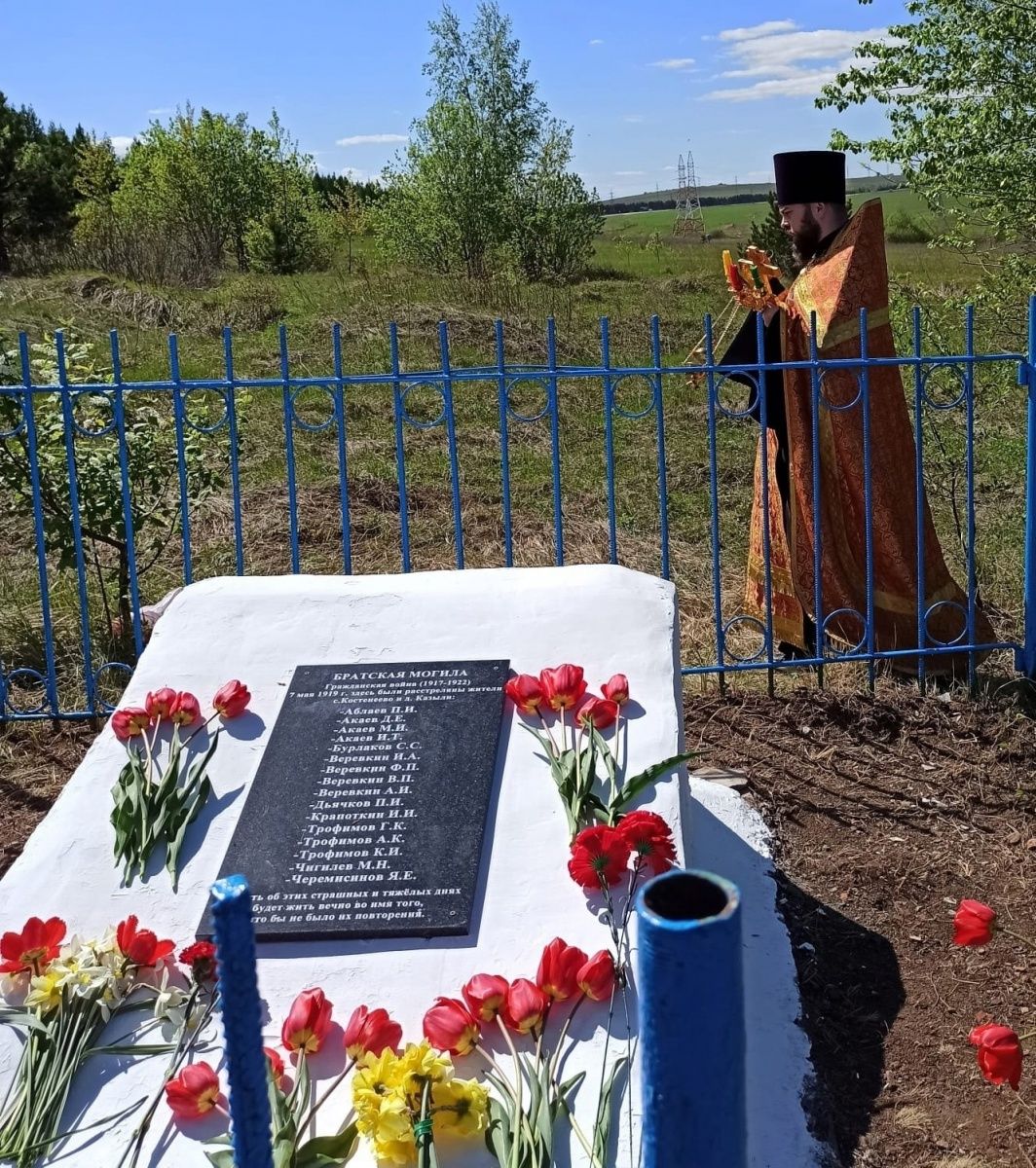 В селе Лекарево установлен поклонный Крест в память о жертвах трагедии 1919 года