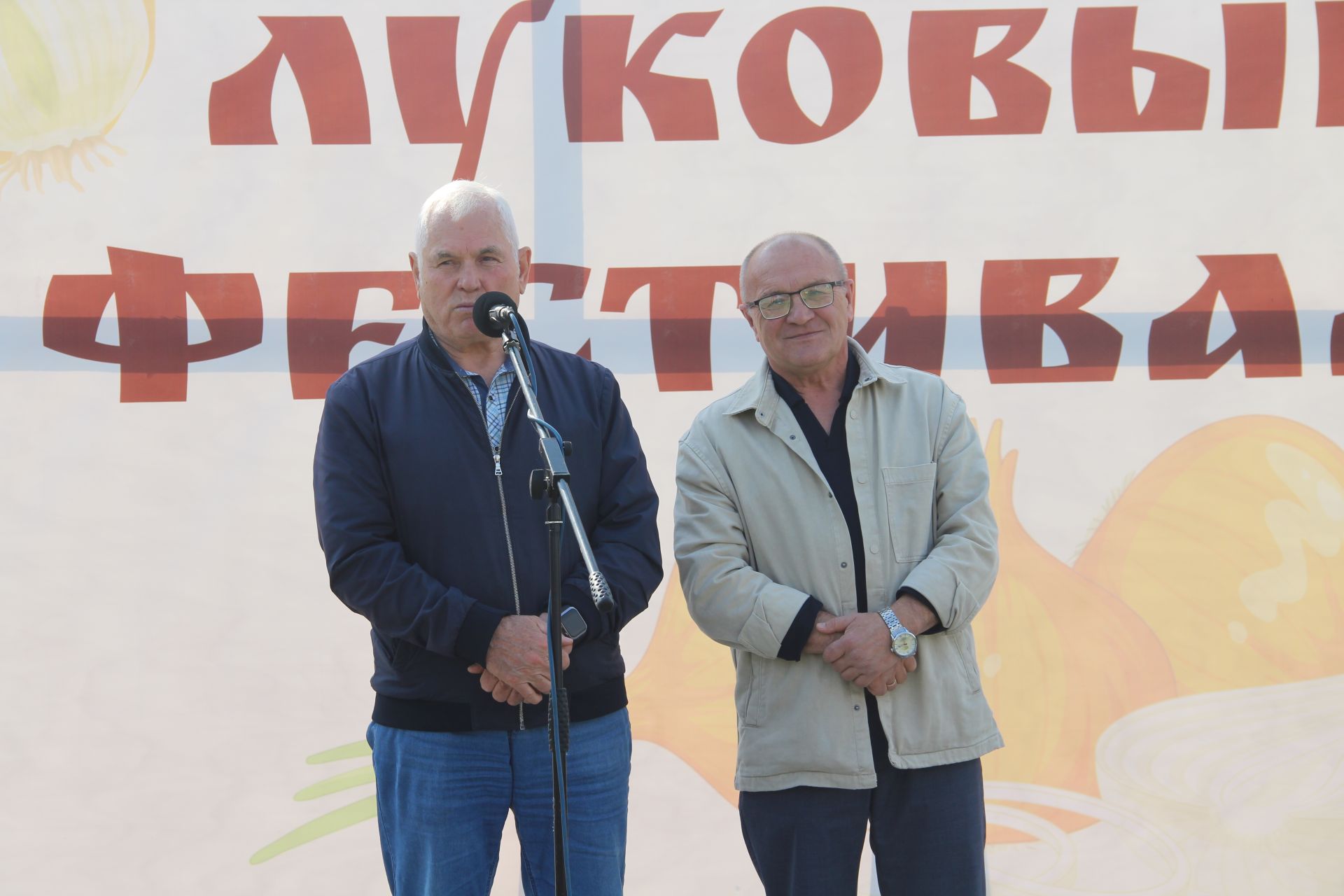 «Луковая царица» и пироги: как в Танайке празднуют урожай