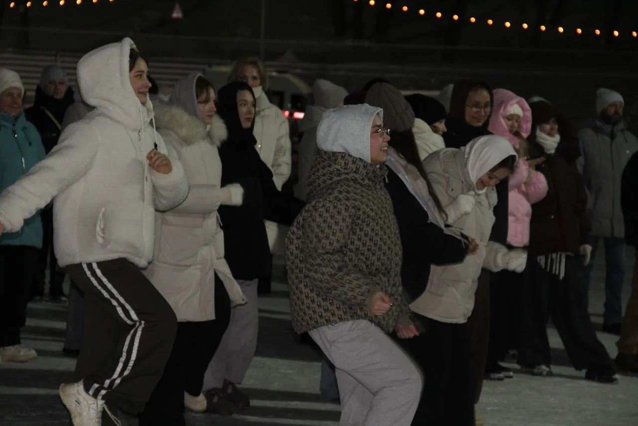 Хороводы на катке и снегоходы: Елабуга окунулась в волшебство Старого Нового года